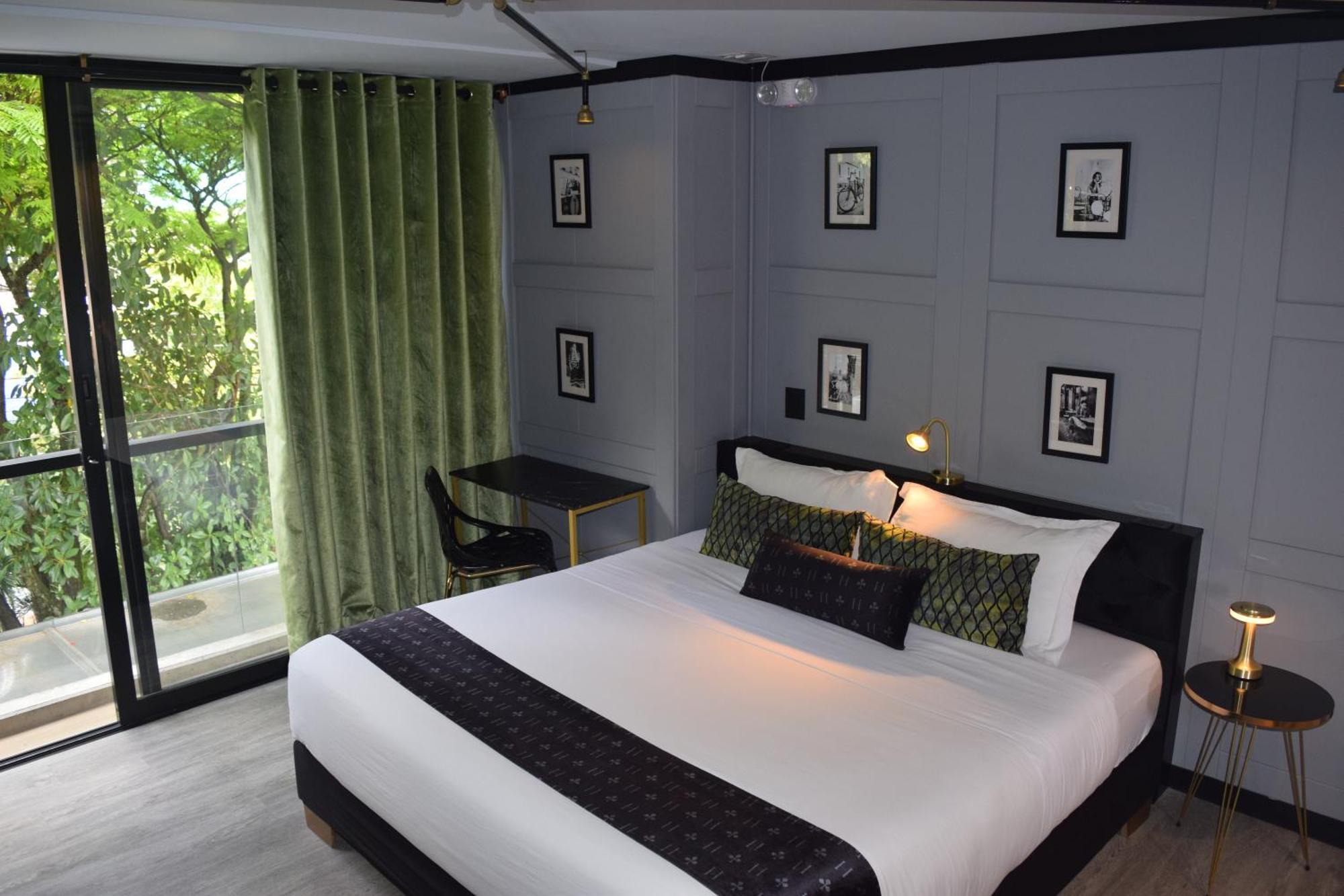 Hotel Helene Medellin Bagian luar foto