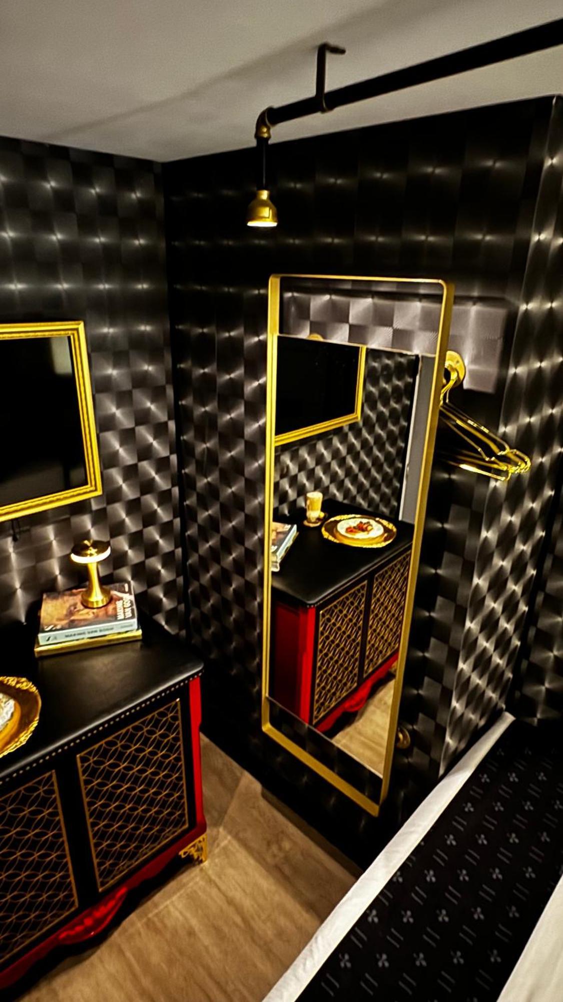Hotel Helene Medellin Bagian luar foto